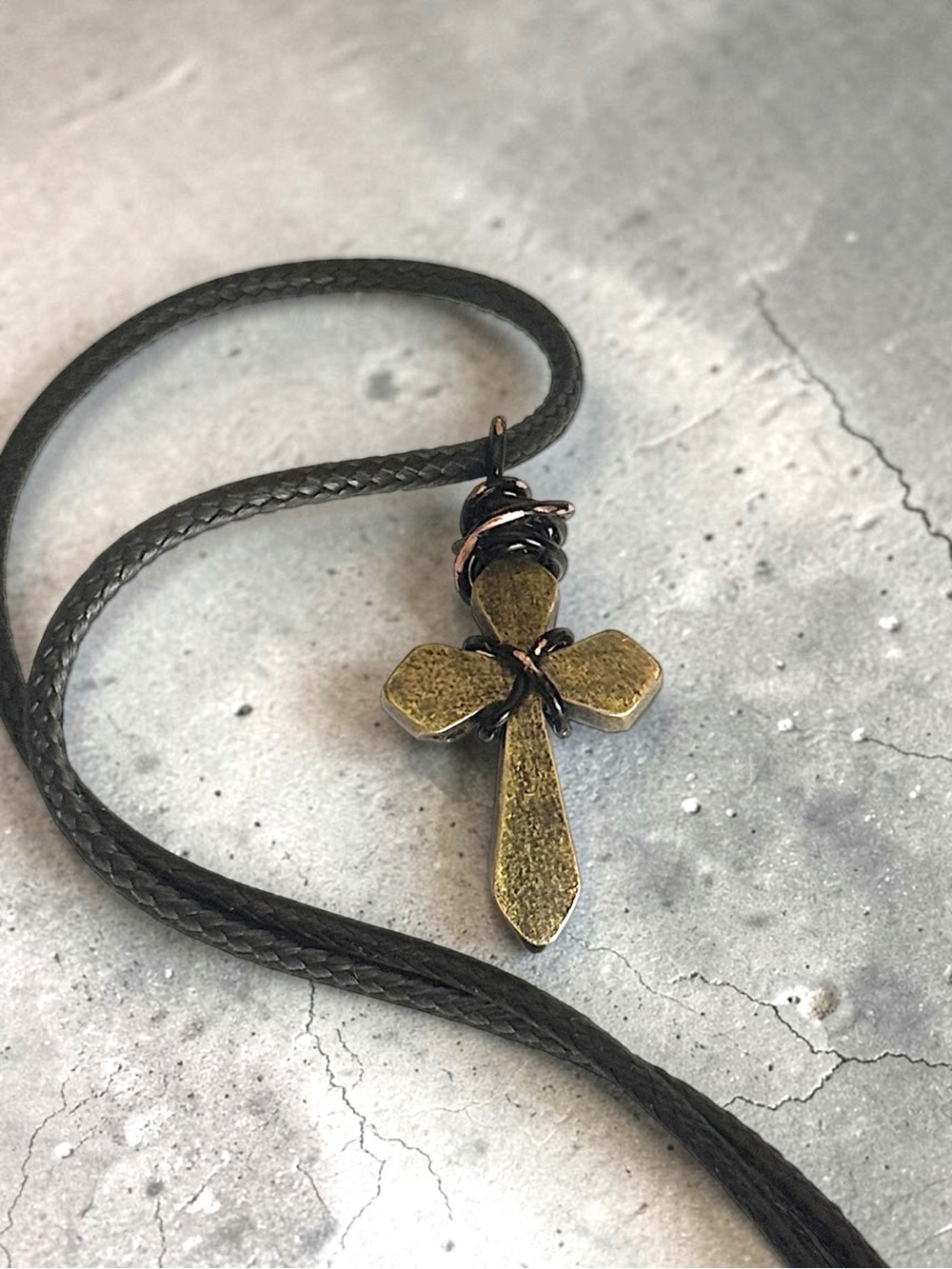 5 For $25💫Alternative Brassy Gold Cross Pendant